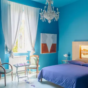 https://tarshito-gallery-house-roma.it-romehotels.com